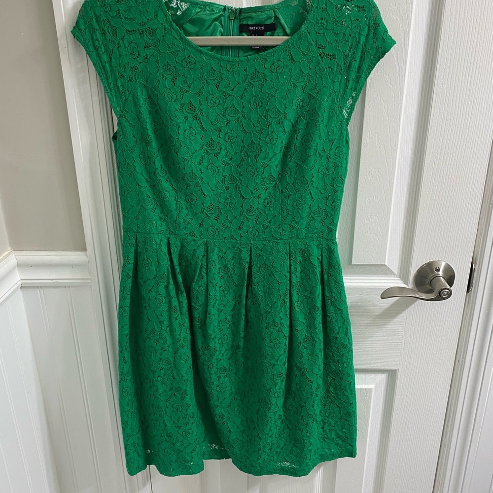 Forever 21 Green Lace Dress